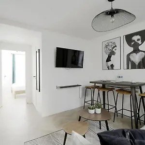 Appartement Enchanting Parisian, Paris